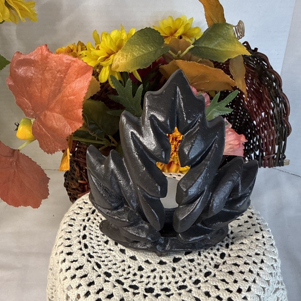 Cast Iron Leaf 🍁w/Back Candle Holder~Super Nice Quality~5"X 3.5" X 3"